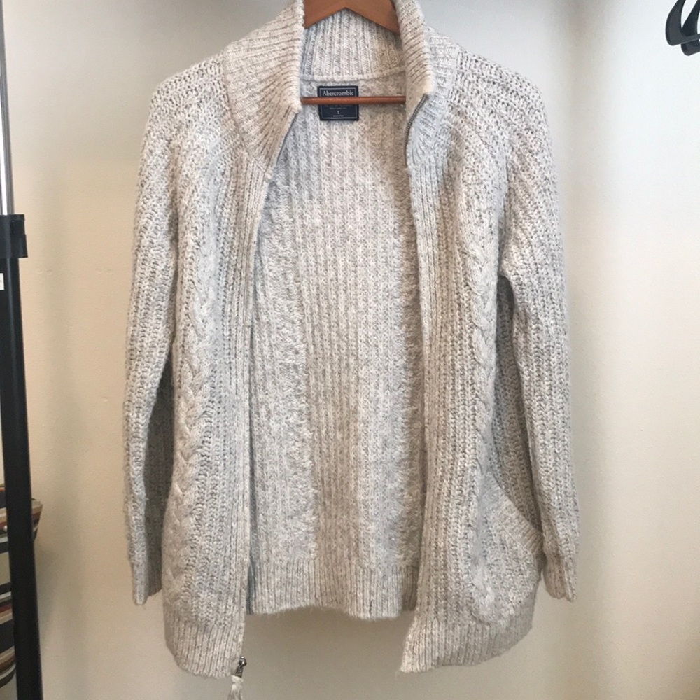 Abercrombie sweater